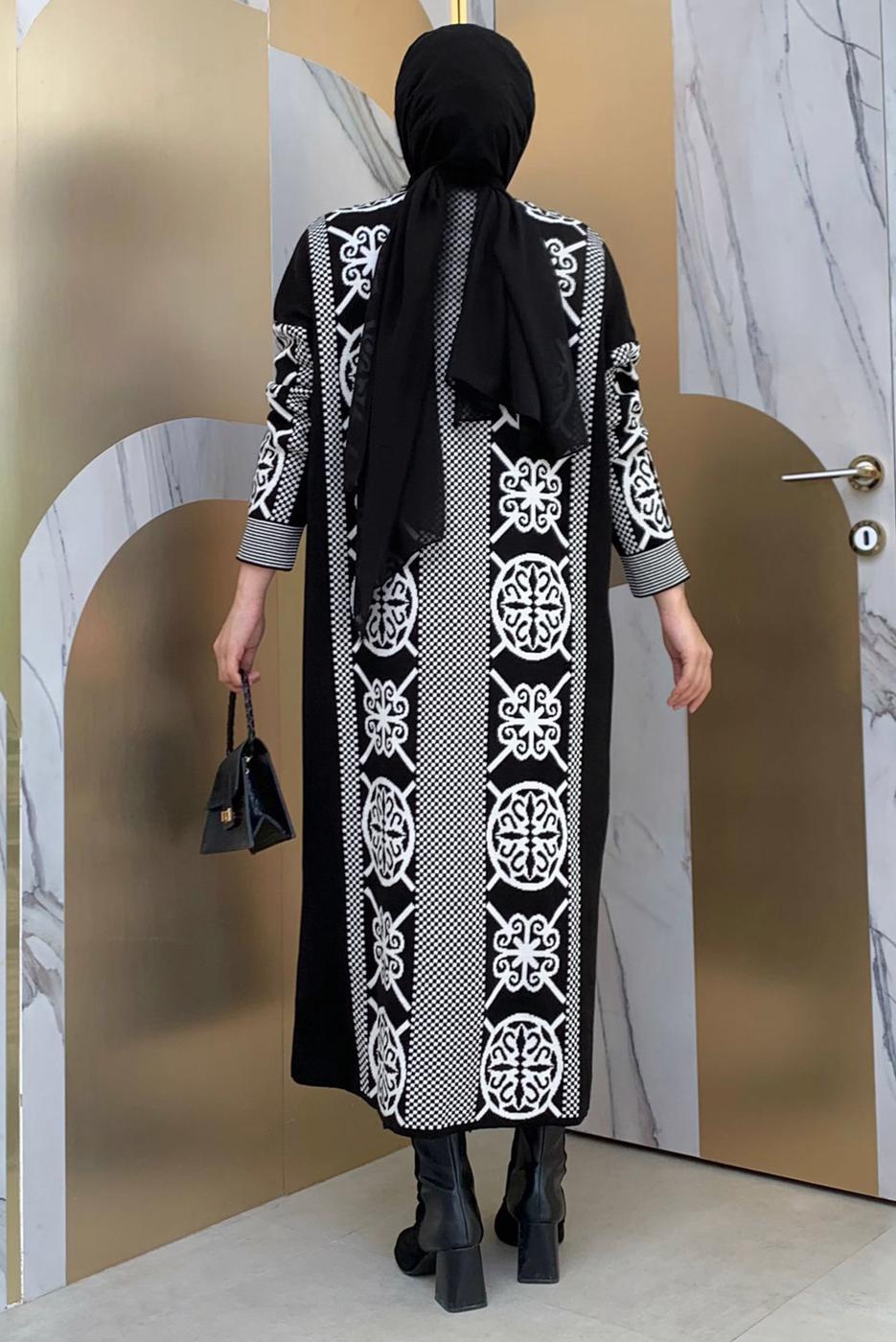 Tesettür giyim SİYAH ETNİK DESENLİ TRİKO CEKET T 8316