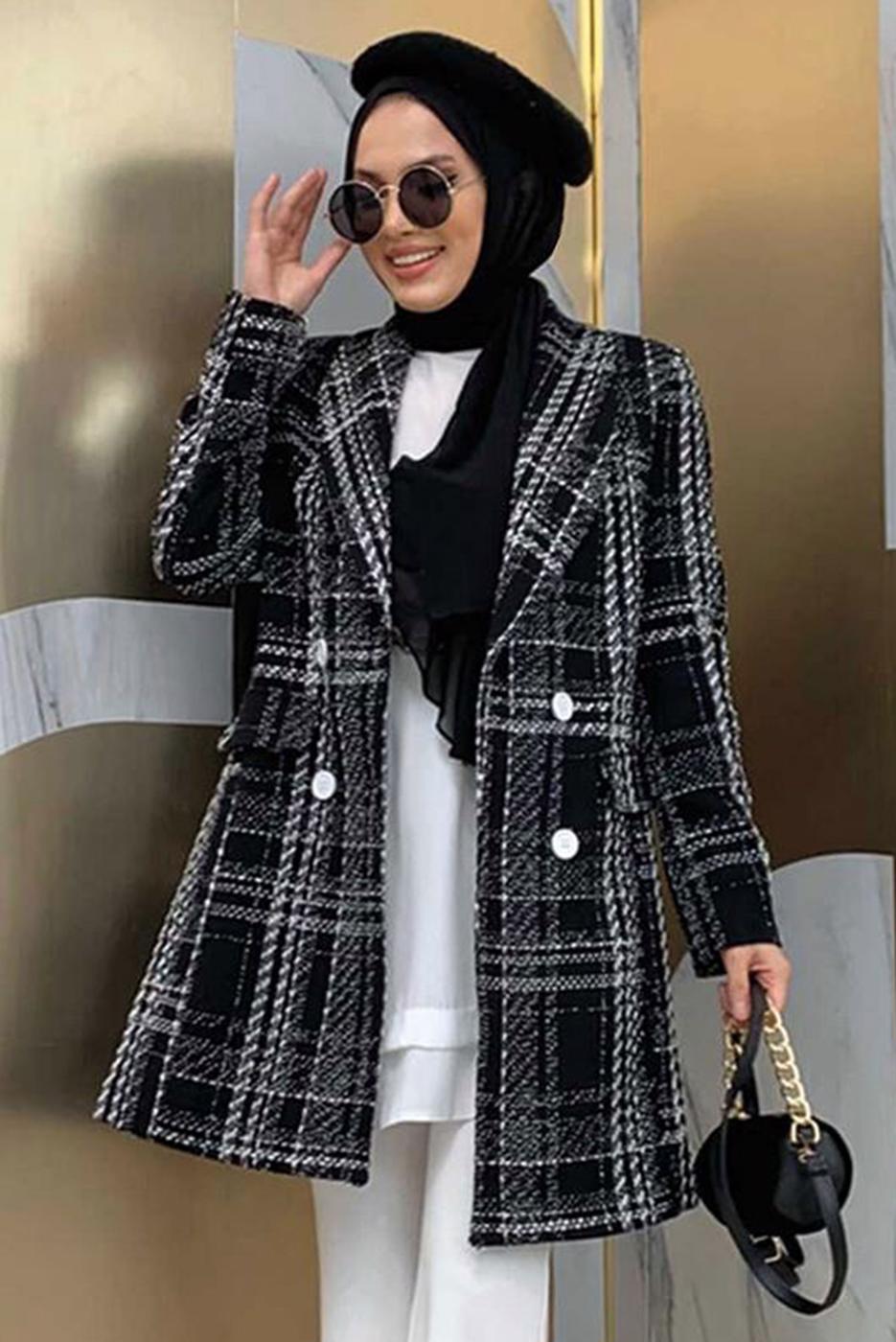 Tesettür giyim SİYAH DESENLİ DÜĞMELİ CEKET T 9077