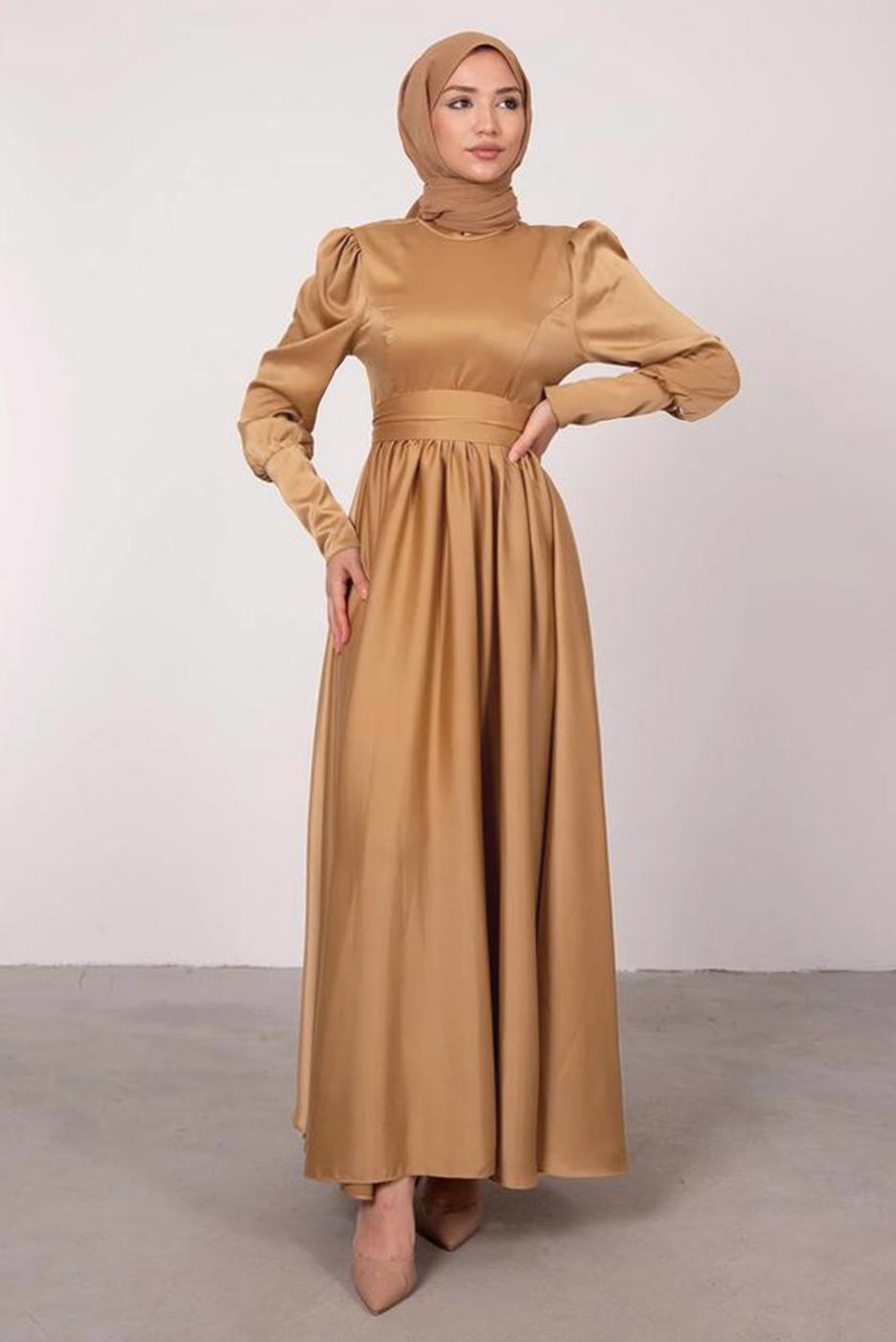 Tesettür giyim BEJ KUŞAKLI SATEN ELBİSE T 1247