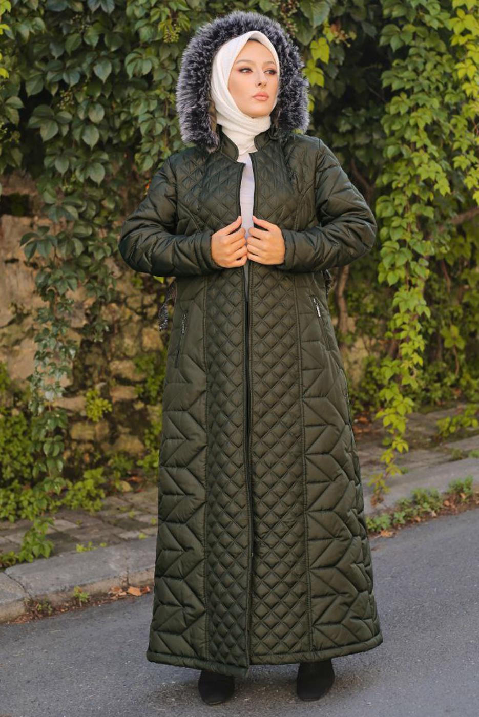 Tesettür giyim HAKİ KAPÜŞONLU ŞİŞME MANTO T 066