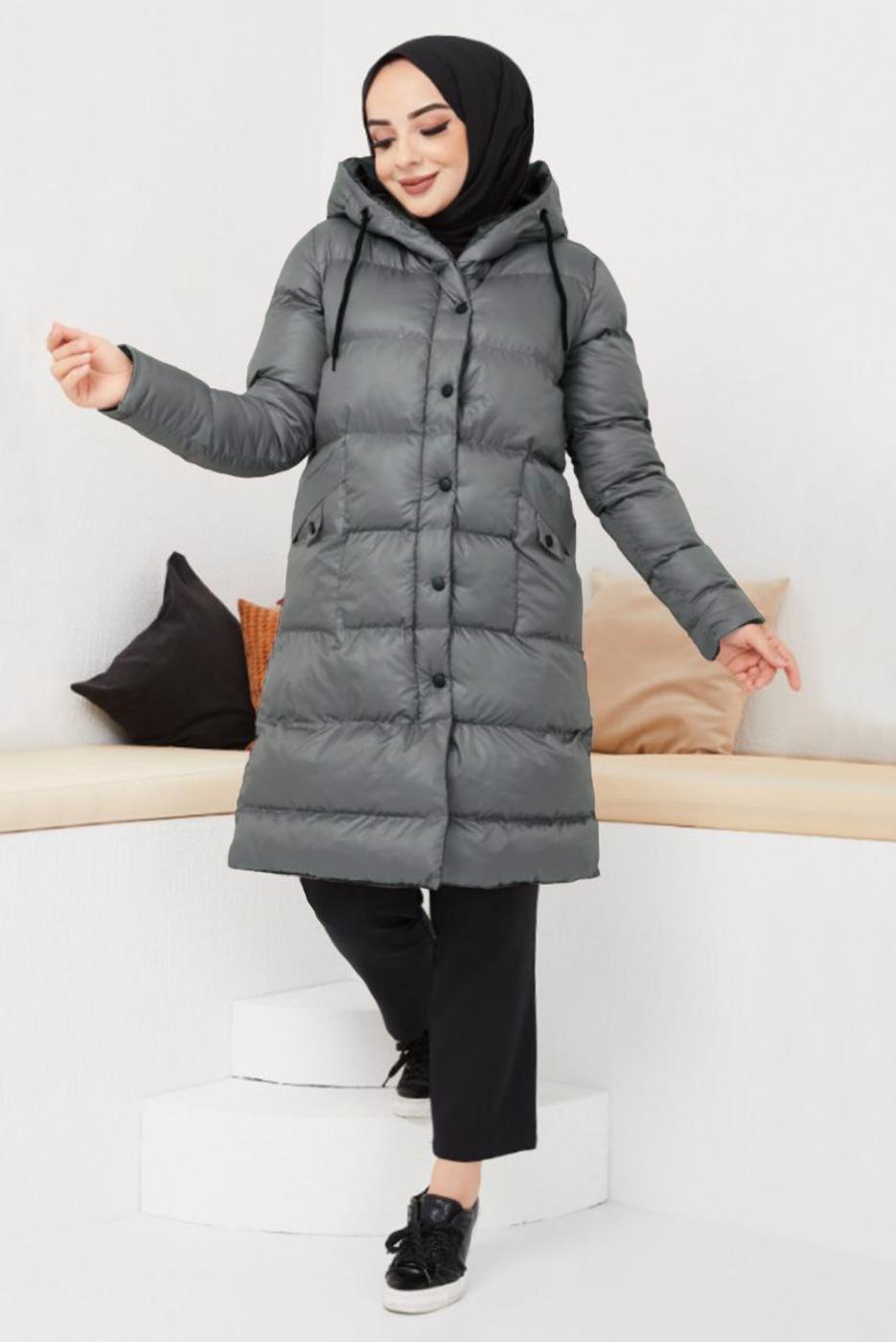 Tesettür giyim GRİ KAPÜŞONLU CEPLİ ŞİŞME KABAN T 0521