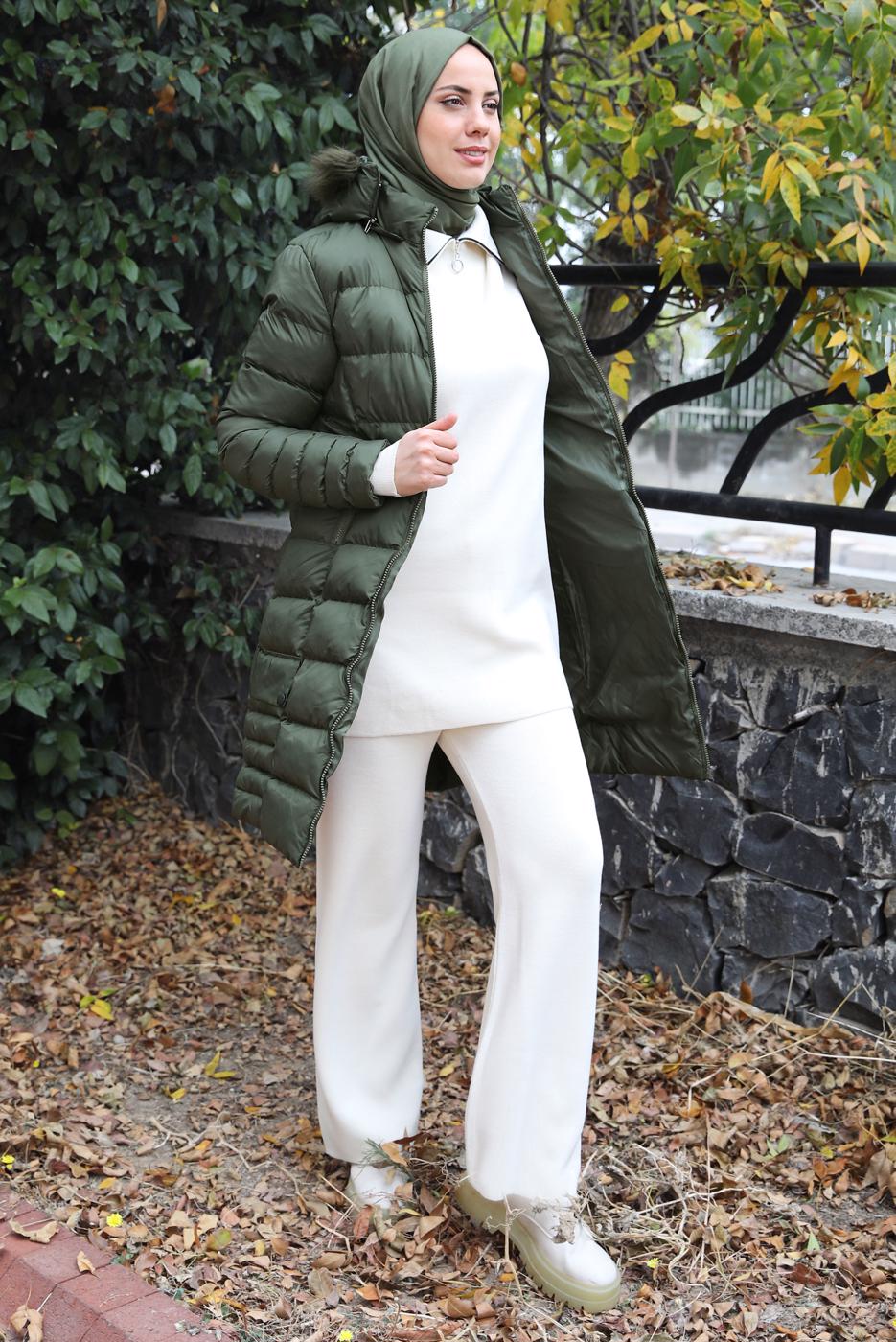 Tesettür giyim HAKİ KAPÜŞONLU ŞİŞME KABAN T 1531