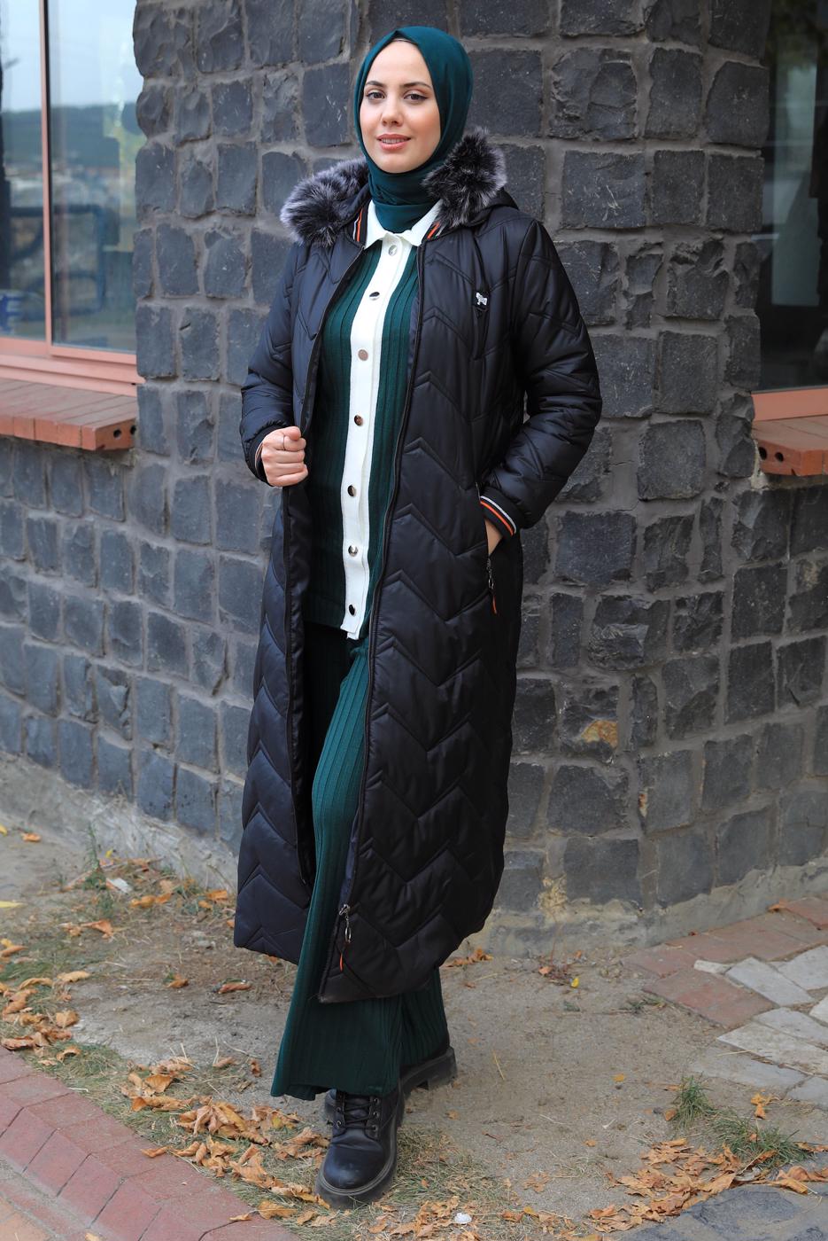 Tesettür giyim SİYAH KAPÜŞONLU MANTO T 1823