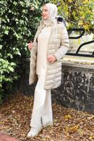 Tesettür giyim BEJ KAPÜŞONLU ŞİŞME KABAN T 2142