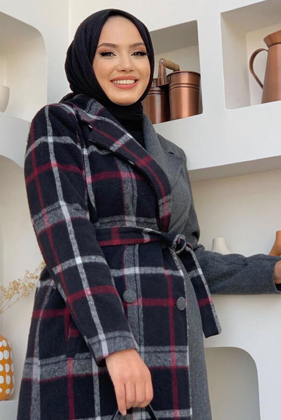 Tesettür giyim GRİ EKOSE DESENLİ KABAN T 2977