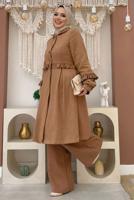 Tesettür giyim TABA PİLİSE DETAYLI KAŞE KABAN T 5177