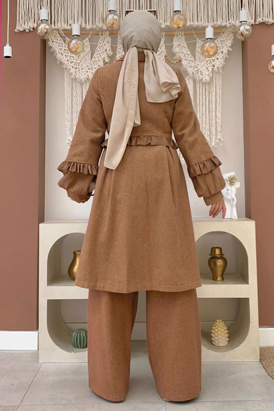 Tesettür giyim TABA PİLİSE DETAYLI KAŞE KABAN T 5177