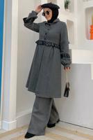 Tesettür giyim GRİ PİLİSE DETAYLI KAŞE KABAN T 5177