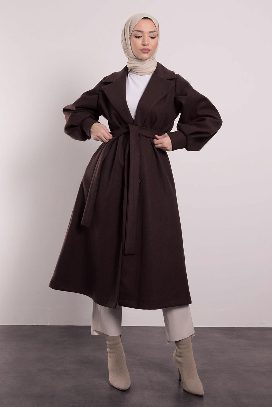Tesettür giyim KAHVE KUŞAKLI KRUVAZE YAKA KABAN T 6495