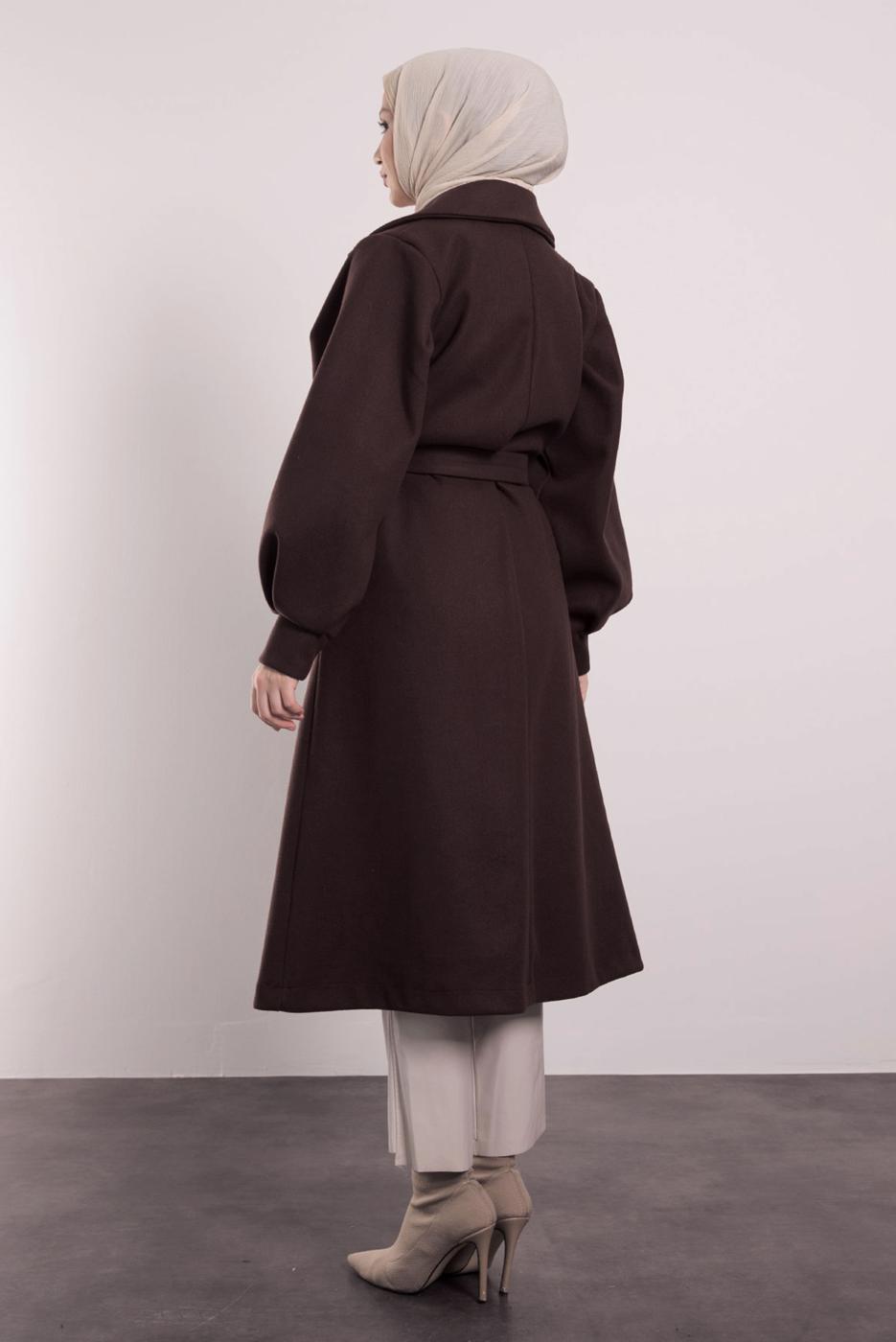 Tesettür giyim KAHVE KUŞAKLI KRUVAZE YAKA KABAN T 6495
