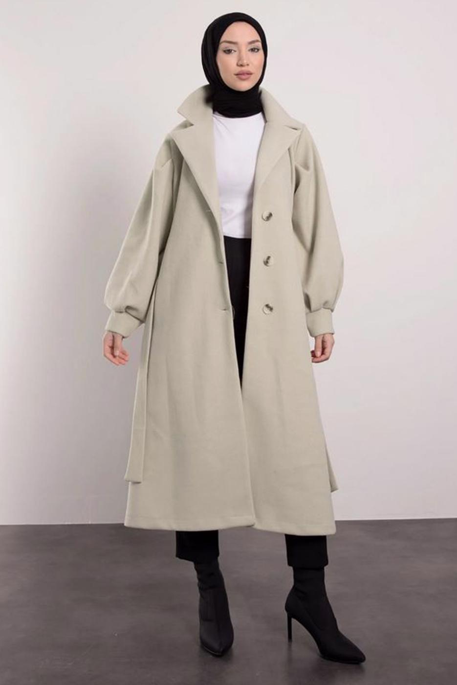 Tesettür giyim BEJ KUŞAKLI KRUVAZE YAKA KABAN T 6495