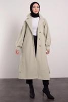 Tesettür giyim BEJ KUŞAKLI KRUVAZE YAKA KABAN T 6495