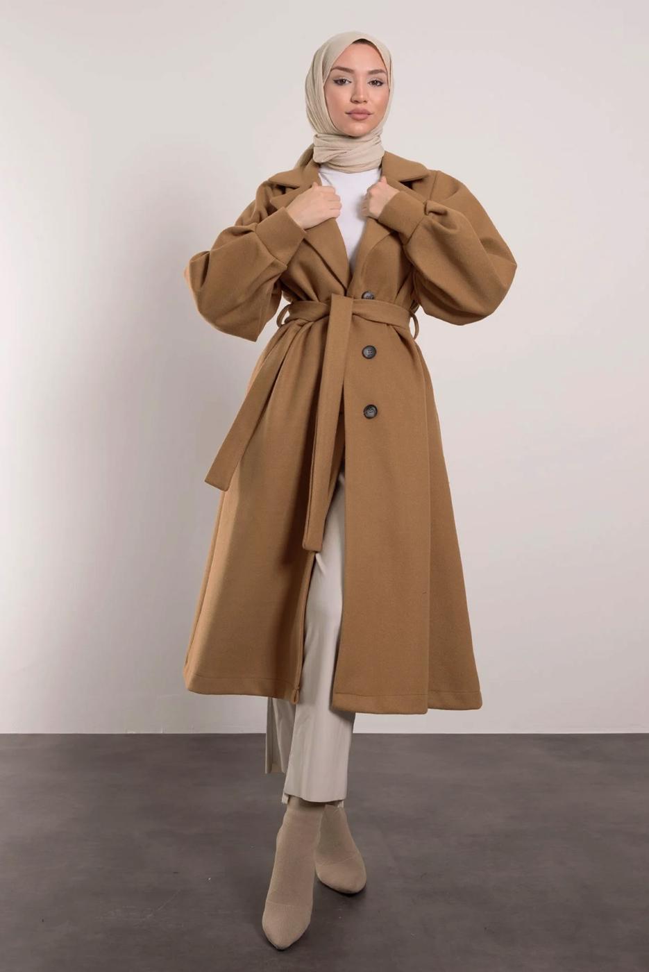 Tesettür giyim KAHVE KUŞAKLI KRUVAZE YAKA KABAN T 6495