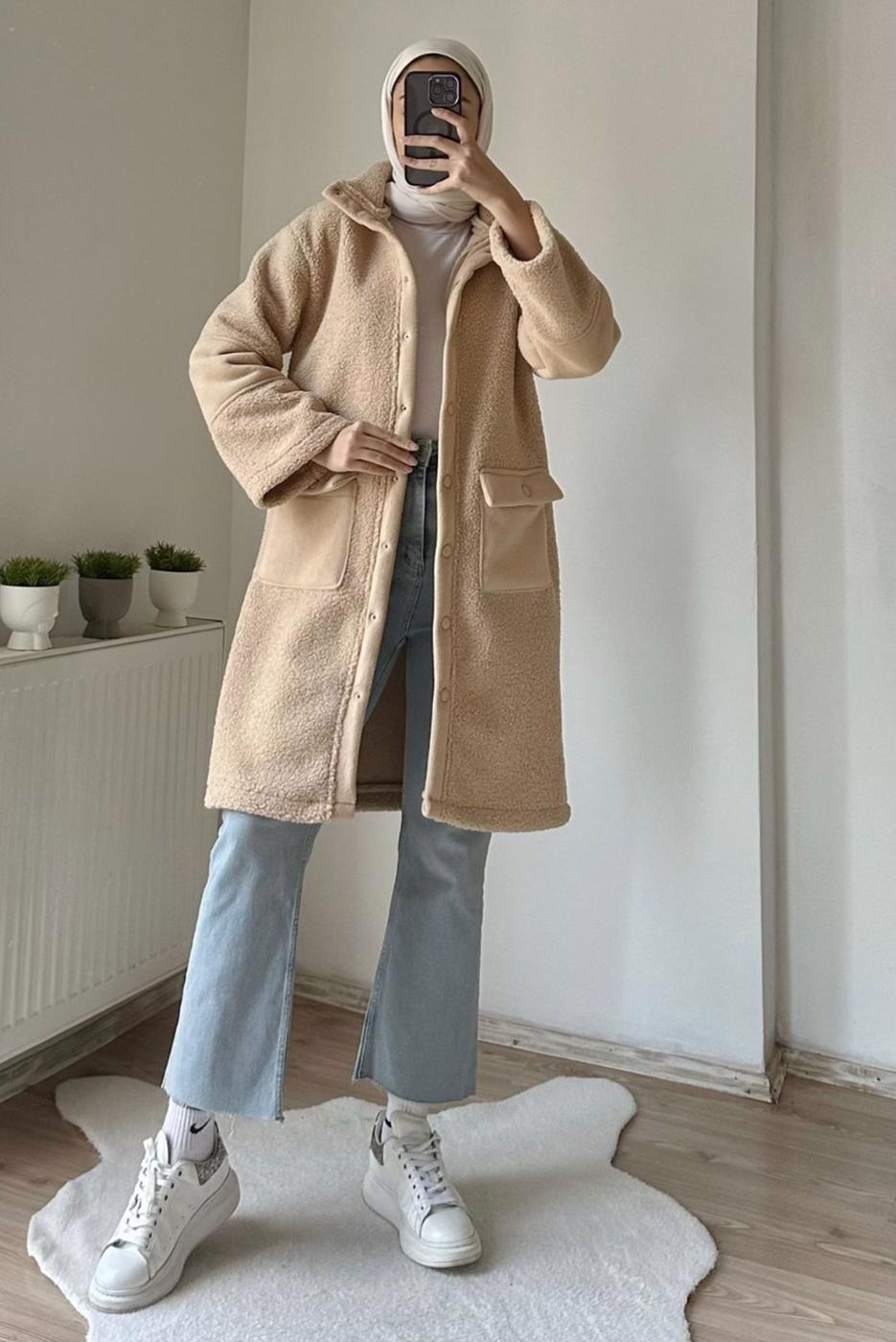 Tesettür giyim BEJ DİK YAKA KABAN T 7695