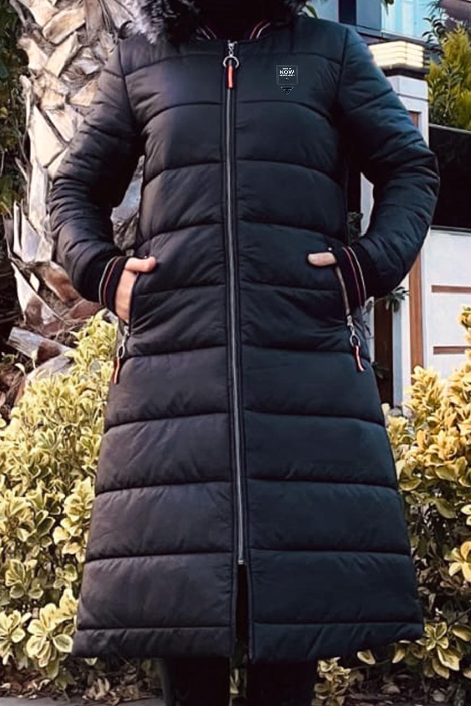 Hijab clothing BLACK HOODED PUFFER COAT WITH POCKET DETAIL T 807-1