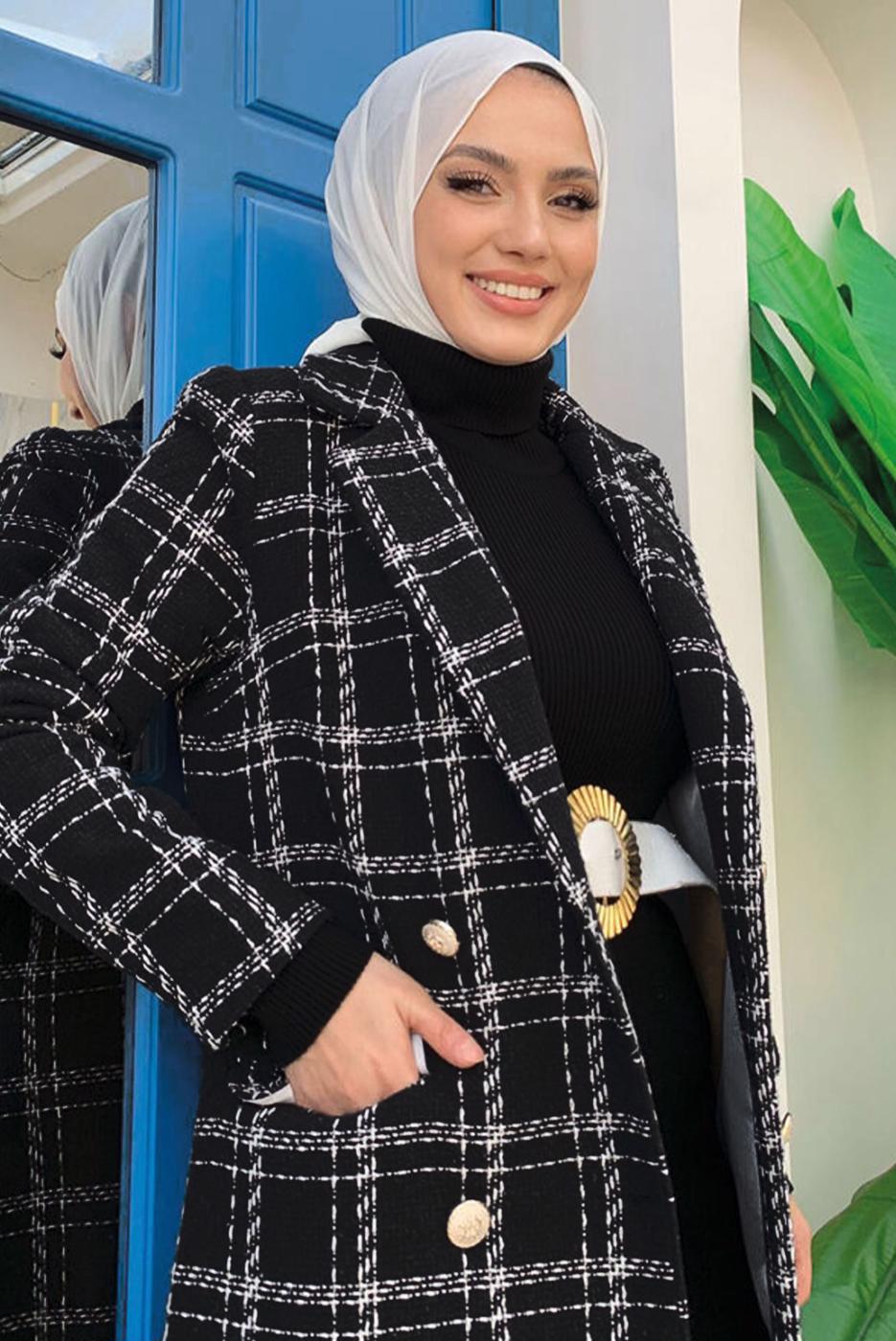 Tesettür giyim SİYAH KARE DESENLİ KAŞE KABAN T 8167