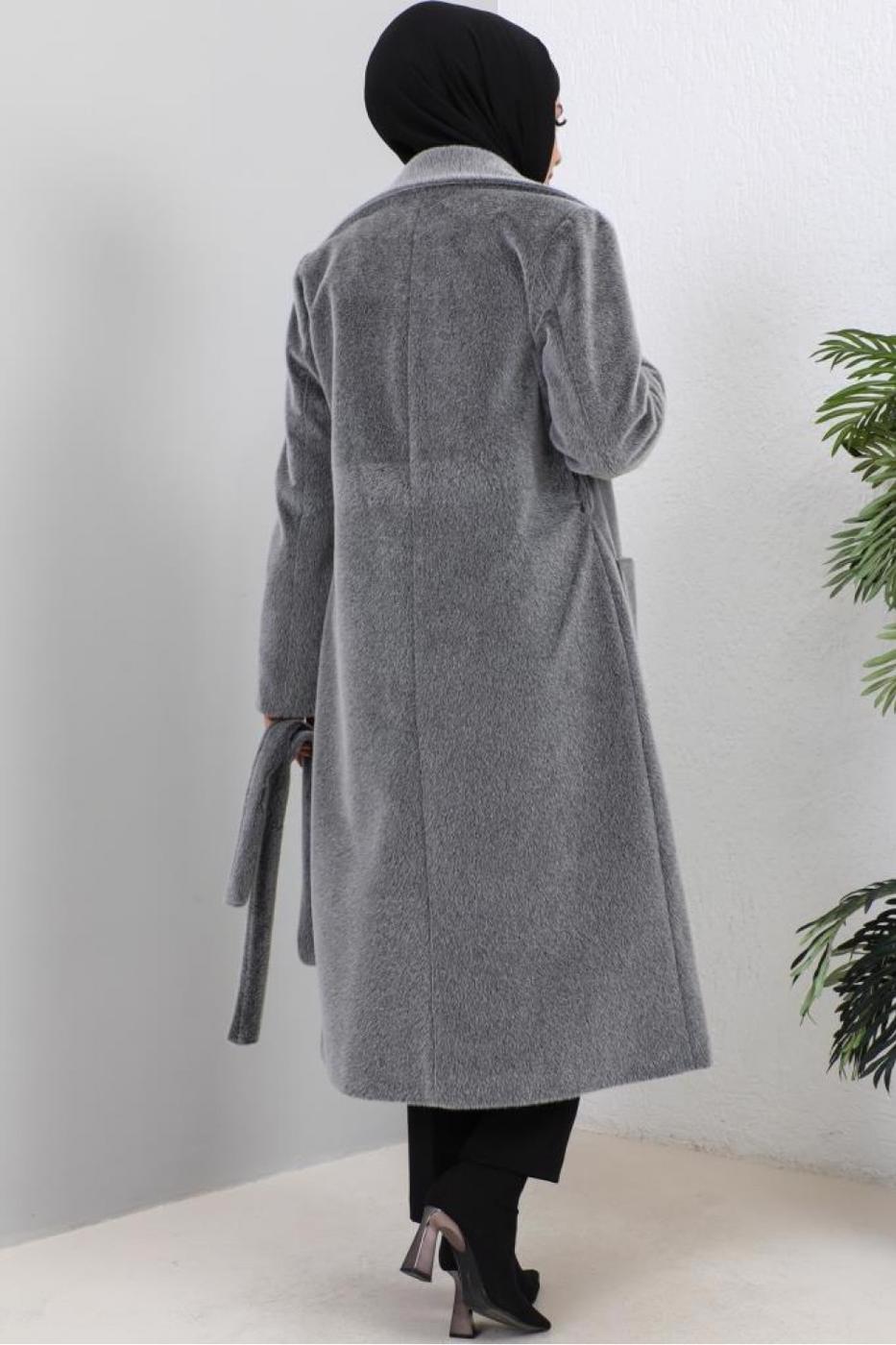 Tesettür giyim GRİ KUŞAKLI KÜRK KABAN T 9601