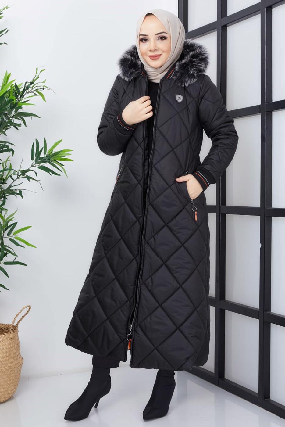 Tesettür giyim SİYAH KAPÜŞONLU FERMUARLI CEPLİ MANTO T 017