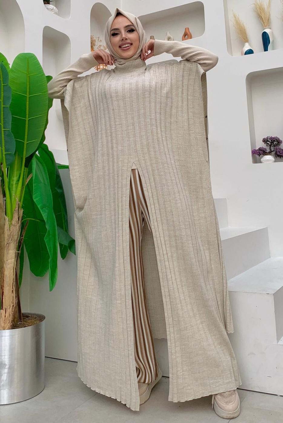 Tesettür giyim BEJ YARASA KOL BOĞAZLI YAKA TRİKO PANÇO T 04222