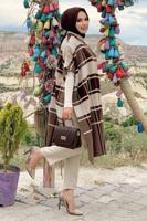 Vêtements hijab BRUN PONCHO TRICOT À CARREAUX T 20222