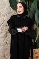 Tesettür giyim SİYAH KOLSUZ YANI BAĞLAMA DETAYLI TRİKO PANÇO T 4508