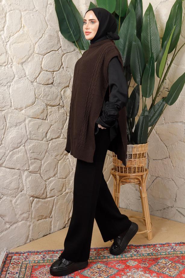 Tesettür giyim KAHVE YANI BAĞLAMA DETAYLI KOLSUZ TRİKO PANÇO T 5208 - TRENDTESETTÜR