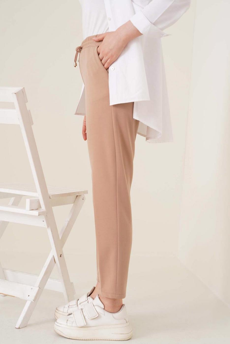Hijab clothing BROWN PANTS WITH ELASTIC WAIST T 4266