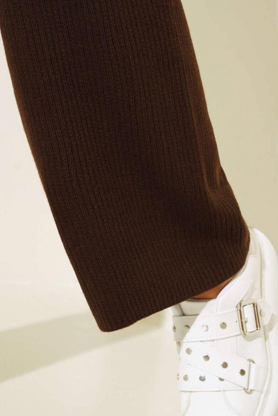 Hijab clothing BROWN KNITWEAR PANTS T 90011