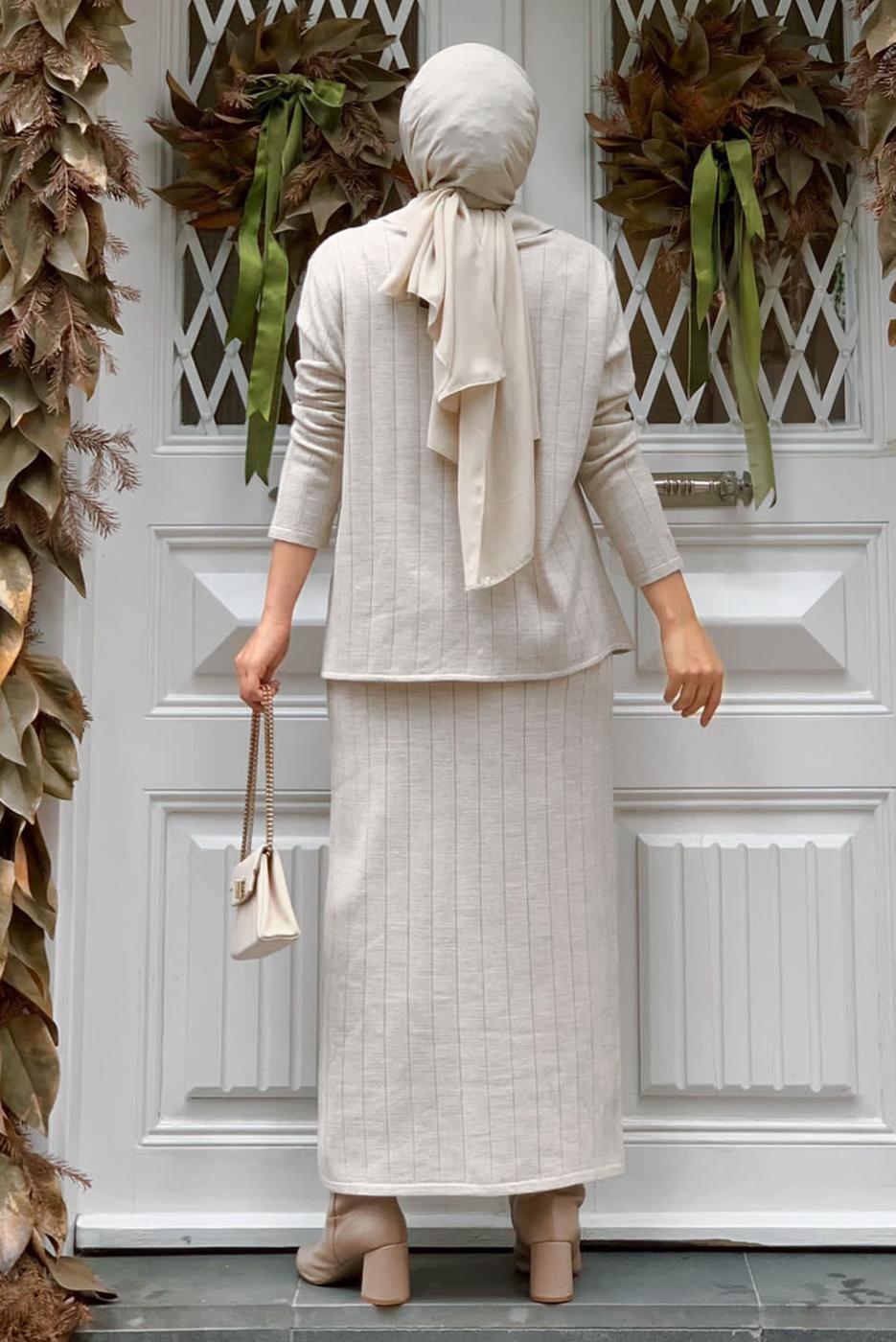 Vêtements hijab BEIGE COSTUME EN TRICOT JUPE T 60332