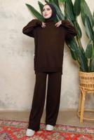 Tesettür giyim KAHVE BOĞAZLI YAKA İKİLİ PANTOLONLU TRİKO TAKIM T 0108