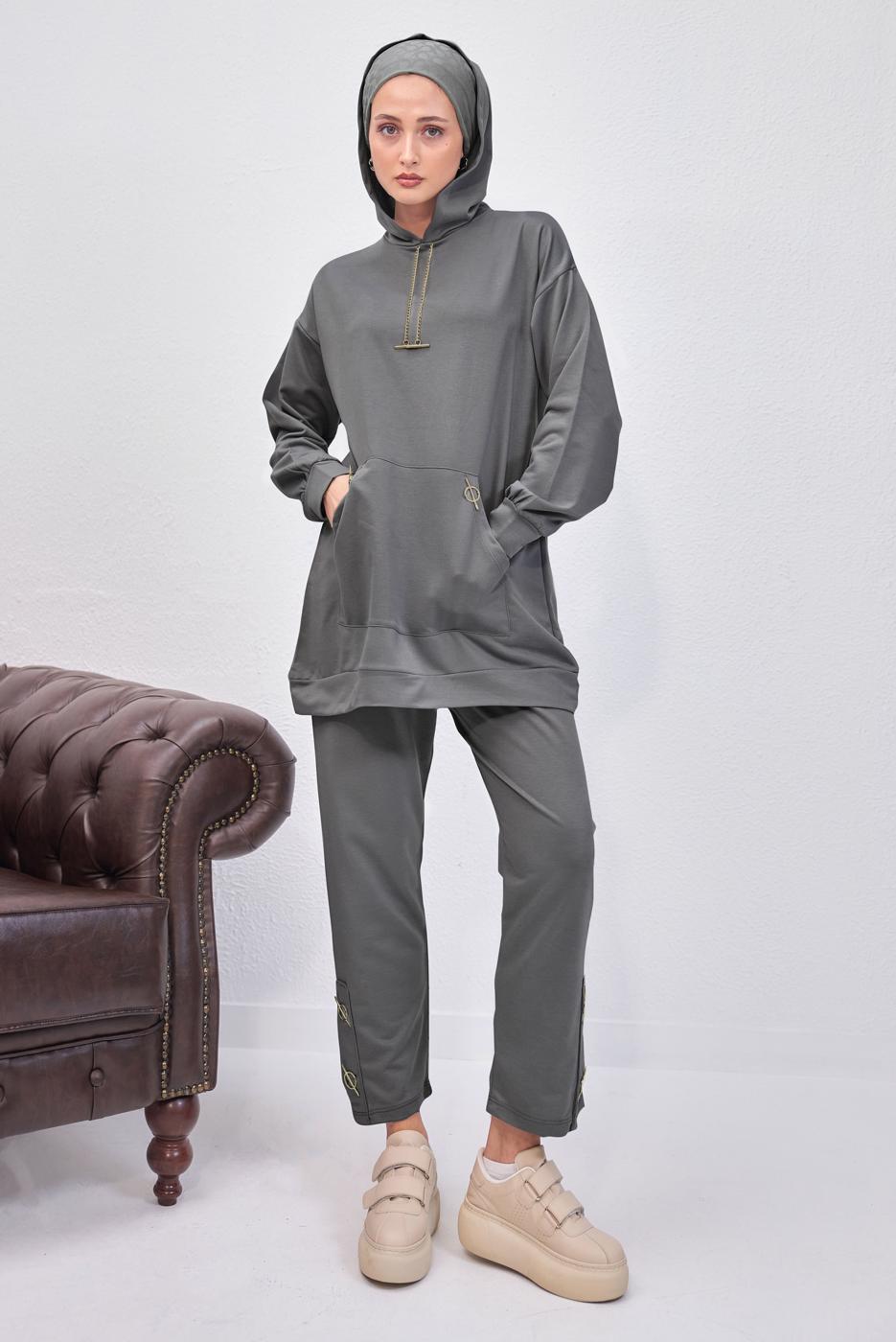 Tesettür giyim GRİ KAPÜŞONLU PANTOLONLU TAKIM T 0253