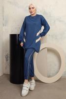 Tesettür giyim LACİVERT ŞERİT DETAYLI PANTOLONLU EŞOFMAN TAKIM T 1043