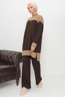 Tesettür giyim KAHVE BOĞAZLI YAKA PANTOLONLU TRİKO TAKIM T 1108