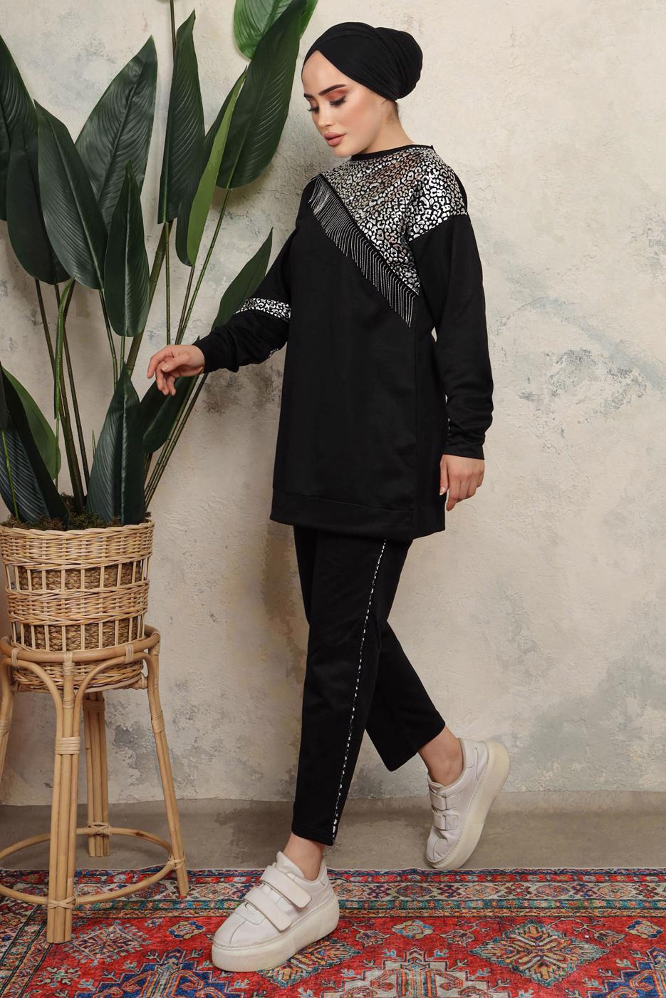 Tesettür giyim SİYAH LEOPAR DESENLİ PÜSKÜLLÜ PANTOLONLU TAKIM T 1243