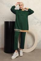 Tesettür giyim YEŞİL ÜÇ RENKLİ BOĞAZLI PANTOLONLU EŞOFMAN TAKIM T 2043