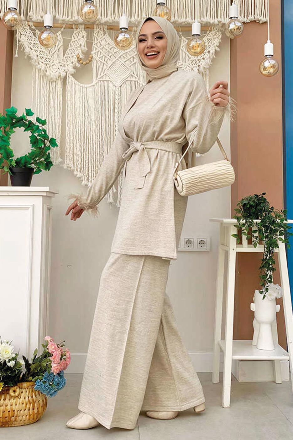 Tesettür giyim BEJ KUŞAKLI PANTOLONLU TAKIM T 20432