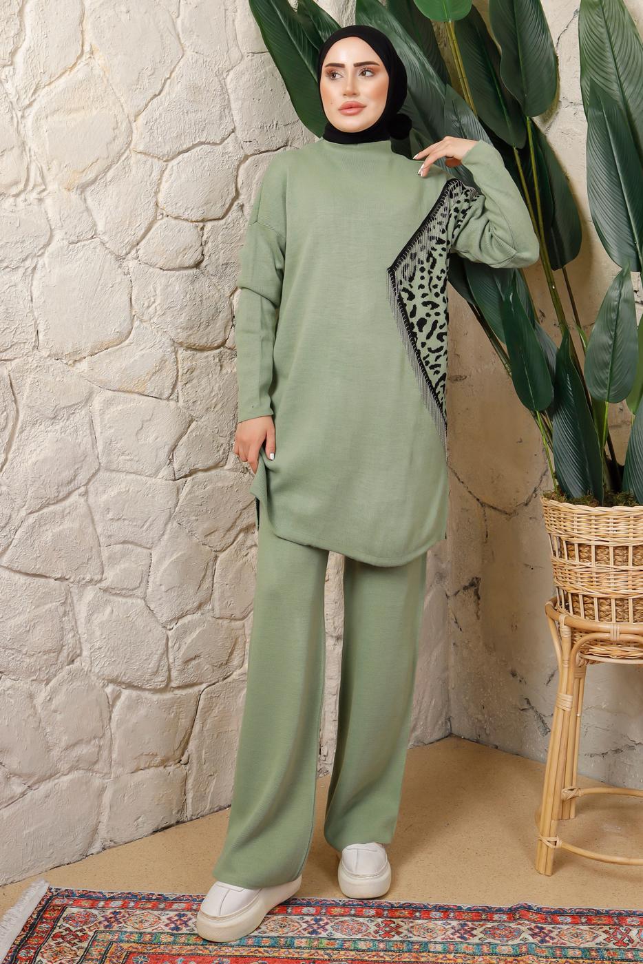 Tesettür giyim YEŞİL LEOPAR DESENLİ PANTOLONLU TRİKO TAKIM T 2508