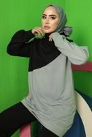 Tesettür giyim GRİ RENK BLOKLU PANTOLONLU EŞOFMAN TAKIM T 3043