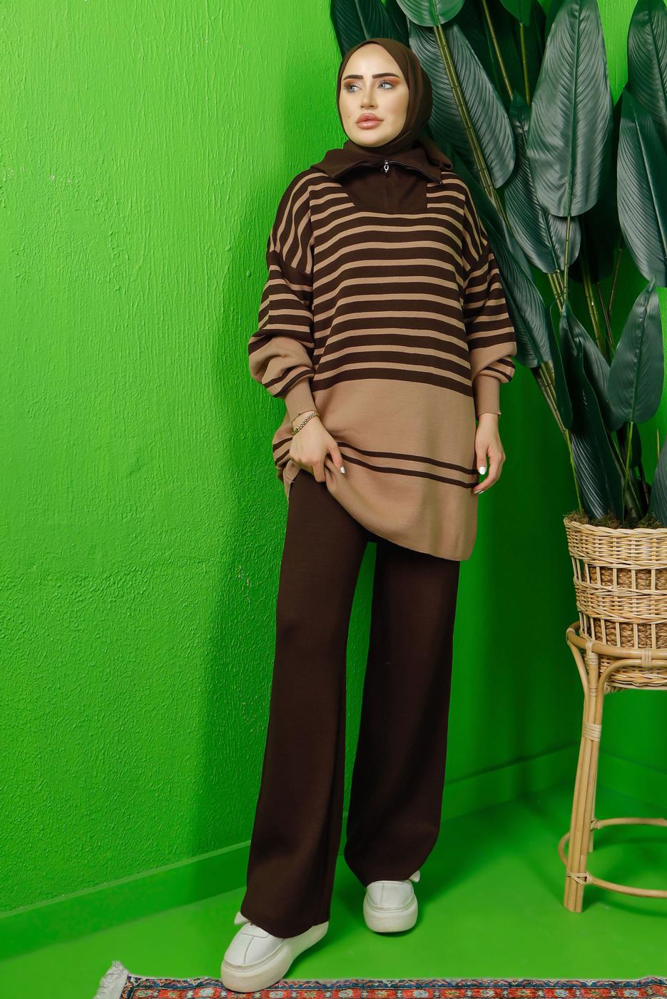 Tesettür giyim KAHVE FERMUAR DETAYLI ÇİZGİLİ PANTOLONLU TRİKO TAKIM T 3208