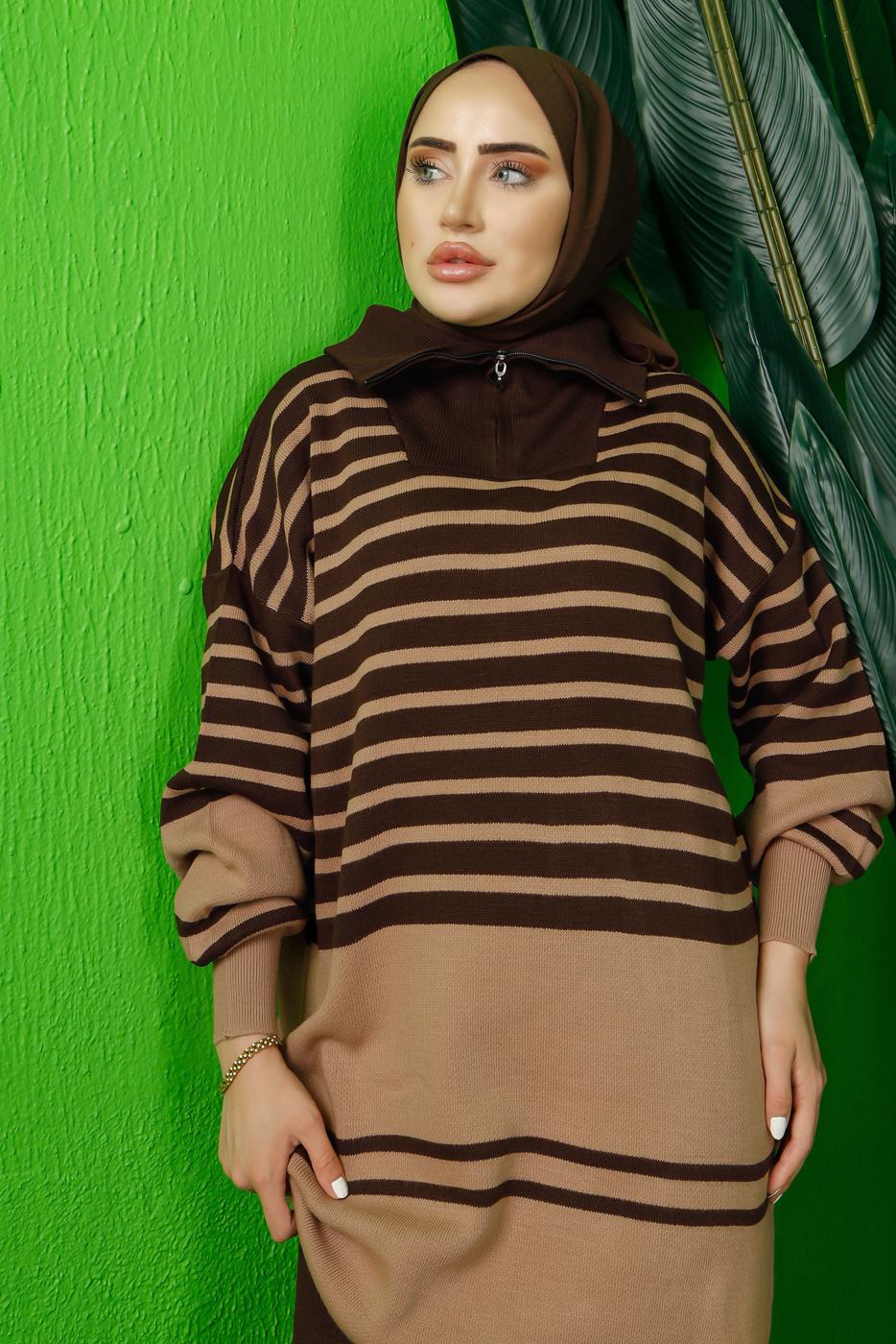 Tesettür giyim KAHVE FERMUAR DETAYLI ÇİZGİLİ PANTOLONLU TRİKO TAKIM T 3208