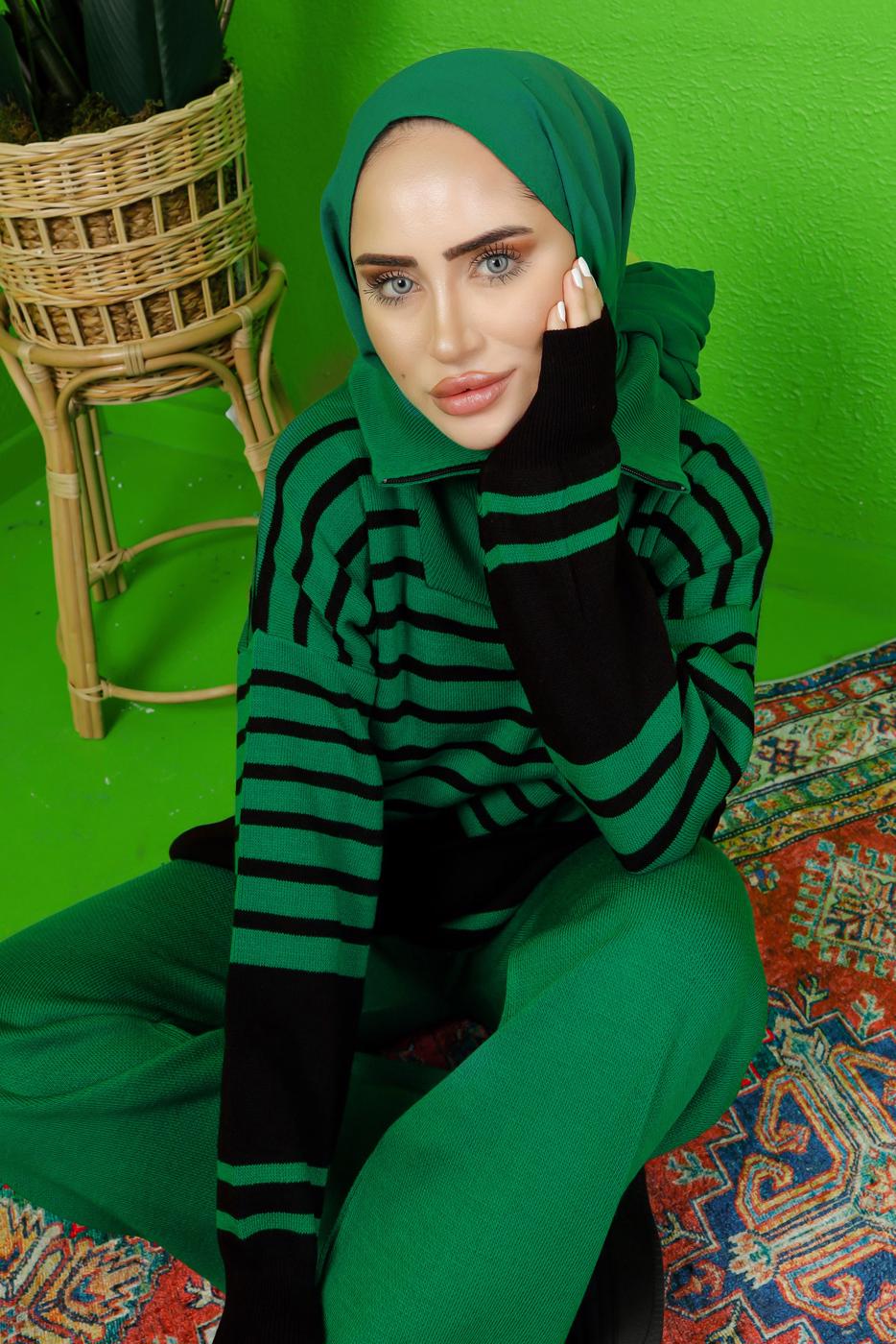 Tesettür giyim YEŞİL FERMUAR DETAYLI ÇİZGİLİ PANTOLONLU TRİKO TAKIM T 3208