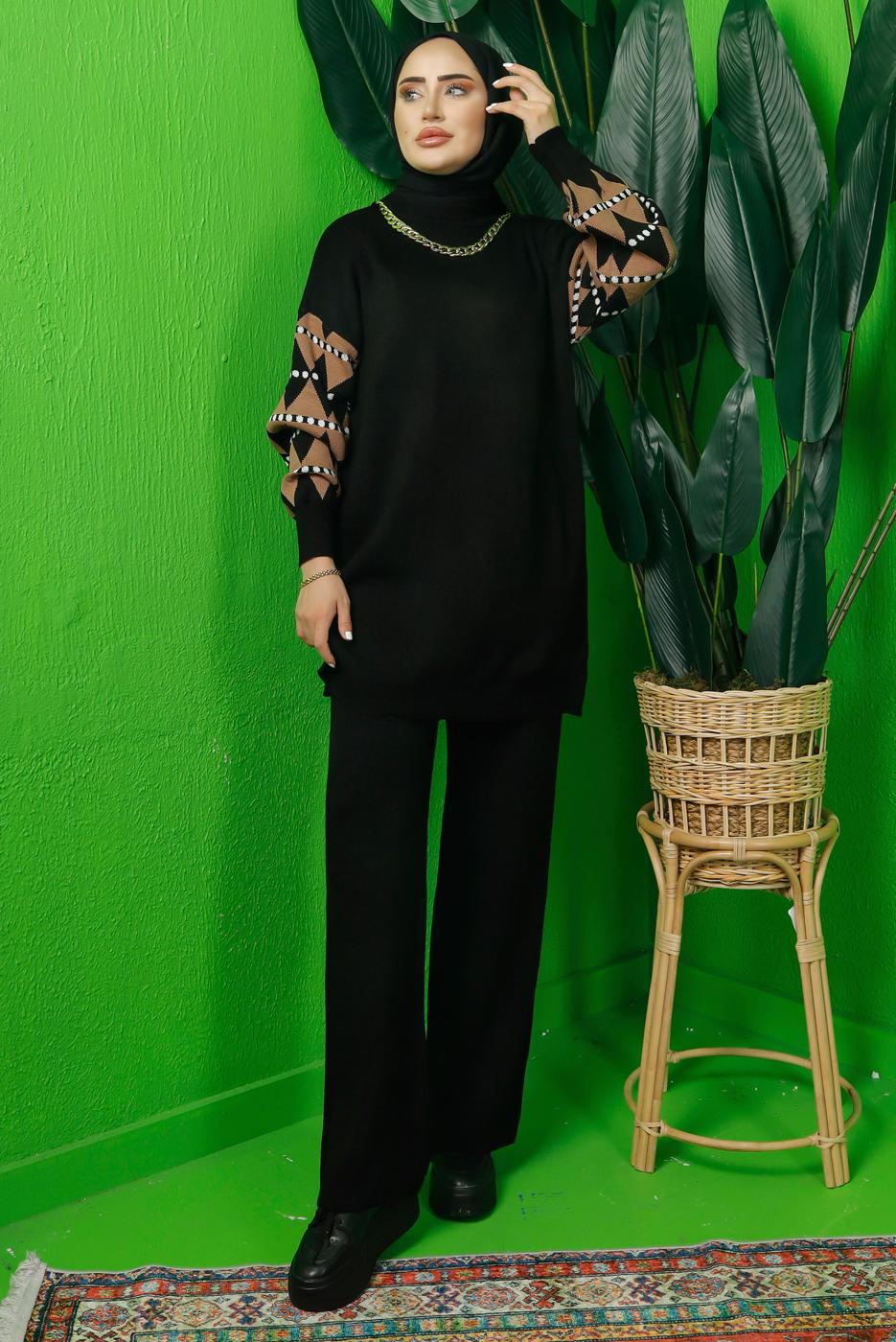 Tesettür giyim SİYAH KOLU DESENLİ ZİNCİR DETAYLI PANTOLONLU TRİKO TAKIM T 3408