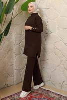Tesettür giyim KAHVE DÜĞME DETAYLI PANTOLONLU TRİKO TAKIM T 3508