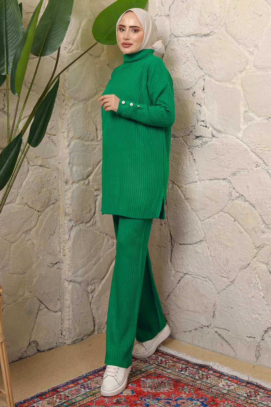 Tesettür giyim YEŞİL DÜĞME DETAYLI PANTOLONLU TRİKO TAKIM T 3508