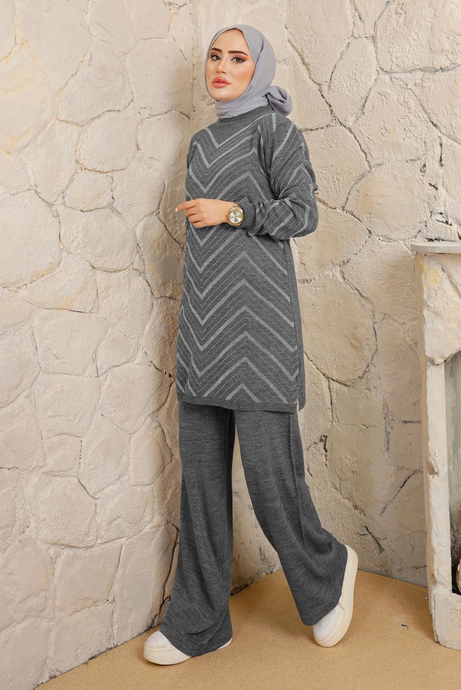 Tesettür giyim GRİ ZİKZAK DESENLİ PANTOLONLU TRİKO TAKIM T 4008