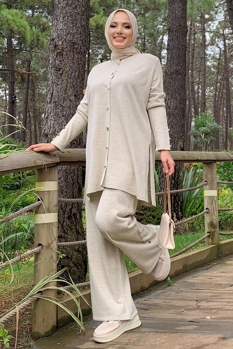 Tesettür giyim BEJ TRİKO PANTOLONLU TAKIM T 40332