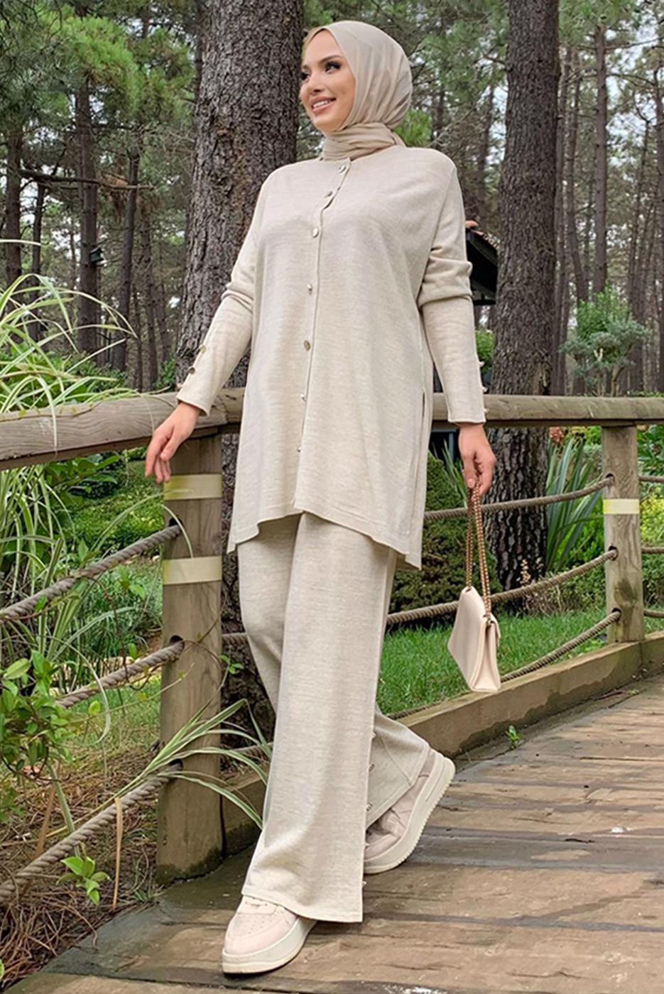 Tesettür giyim BEJ TRİKO PANTOLONLU TAKIM T 40332