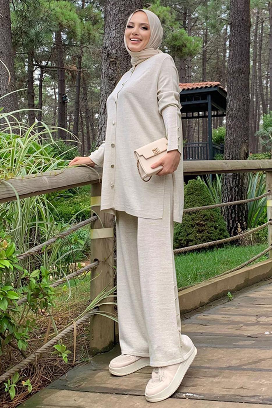 Tesettür giyim BEJ TRİKO PANTOLONLU TAKIM T 40332