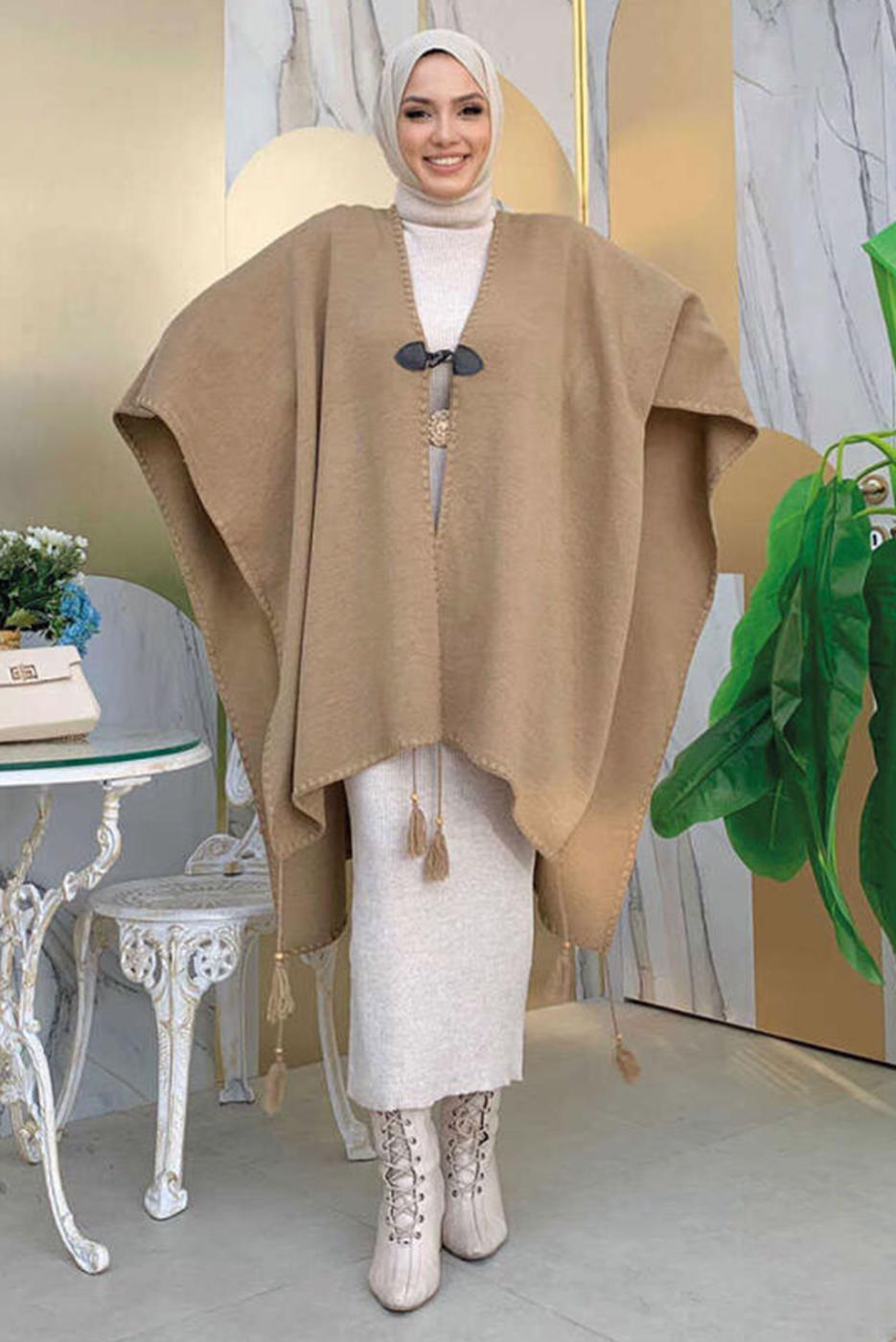 Tesettür giyim VİZON PÜSKÜL DETAYLI PANÇO T 4061