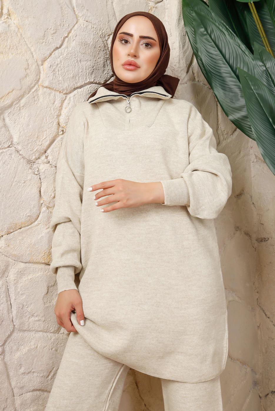 Tesettür giyim EKRU FERMUAR YAKA PANTOLONLU TRİKO TAKIM T 4208